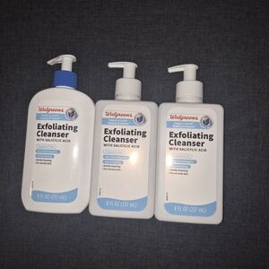 Exfoliating Cleanser with Salicylic Acid - White